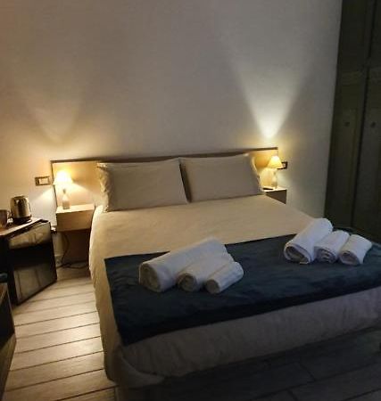 Piazza Martiri Rooms 칼리아리 외부 사진